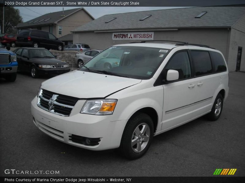 Stone White / Dark Slate Gray/Light Shale 2009 Dodge Grand Caravan SXT