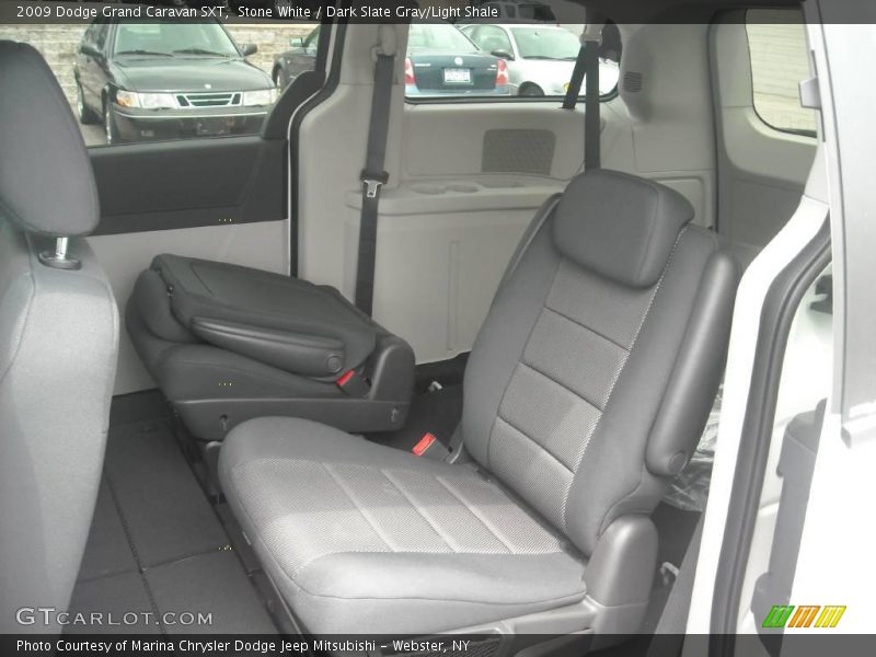 Stone White / Dark Slate Gray/Light Shale 2009 Dodge Grand Caravan SXT