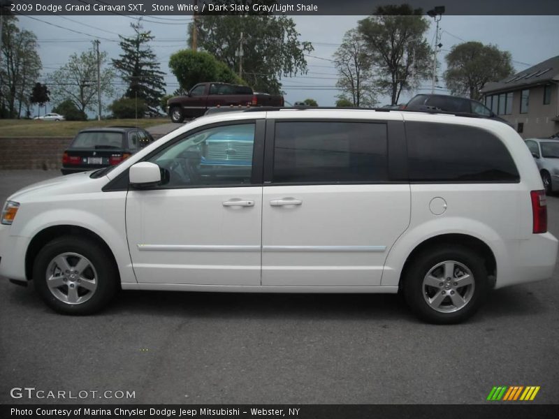 Stone White / Dark Slate Gray/Light Shale 2009 Dodge Grand Caravan SXT