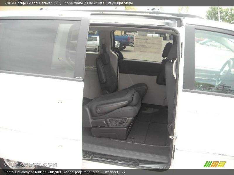 Stone White / Dark Slate Gray/Light Shale 2009 Dodge Grand Caravan SXT