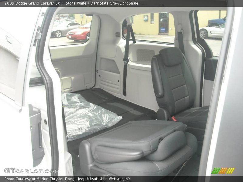 Stone White / Dark Slate Gray/Light Shale 2009 Dodge Grand Caravan SXT