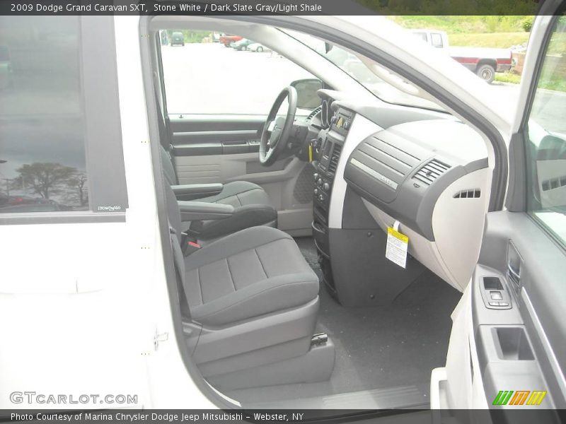 Stone White / Dark Slate Gray/Light Shale 2009 Dodge Grand Caravan SXT