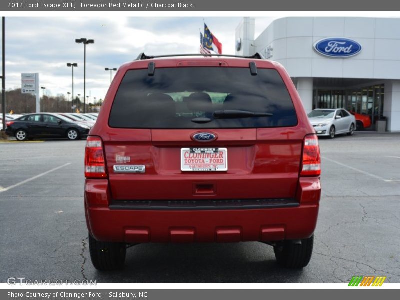 Toreador Red Metallic / Charcoal Black 2012 Ford Escape XLT