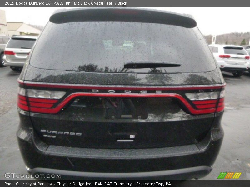 Brilliant Black Crystal Pearl / Black 2015 Dodge Durango SXT AWD