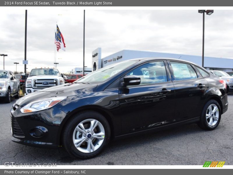 Tuxedo Black / Medium Light Stone 2014 Ford Focus SE Sedan