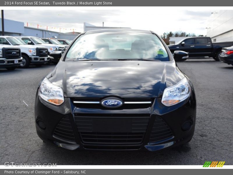 Tuxedo Black / Medium Light Stone 2014 Ford Focus SE Sedan