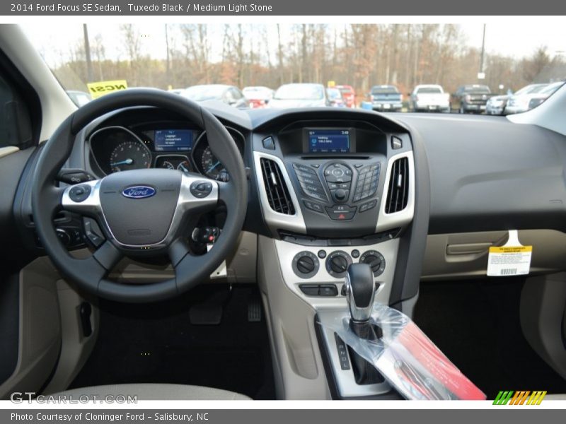 Tuxedo Black / Medium Light Stone 2014 Ford Focus SE Sedan