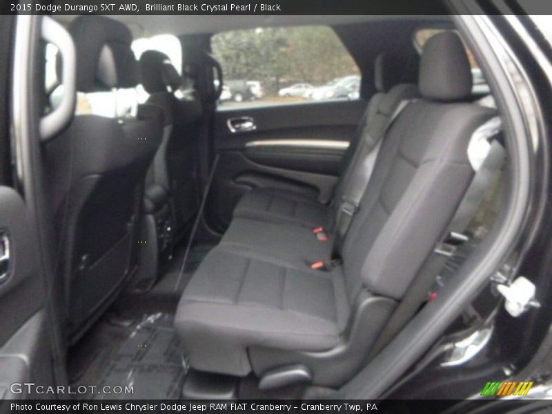 Brilliant Black Crystal Pearl / Black 2015 Dodge Durango SXT AWD