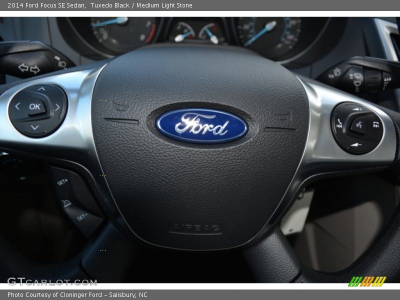 Tuxedo Black / Medium Light Stone 2014 Ford Focus SE Sedan