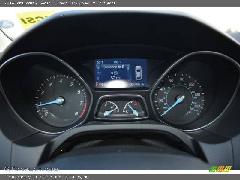 Tuxedo Black / Medium Light Stone 2014 Ford Focus SE Sedan