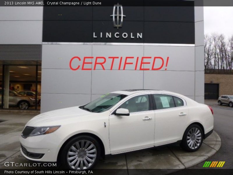 Crystal Champagne / Light Dune 2013 Lincoln MKS AWD