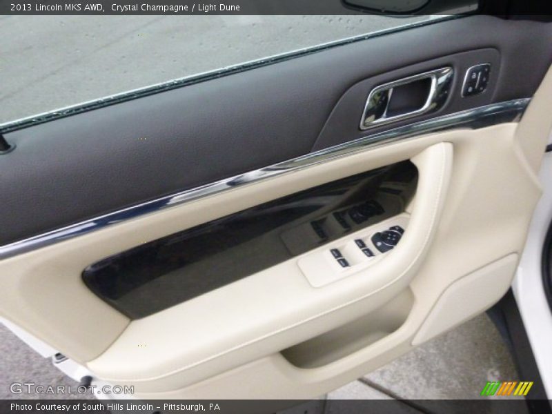 Crystal Champagne / Light Dune 2013 Lincoln MKS AWD