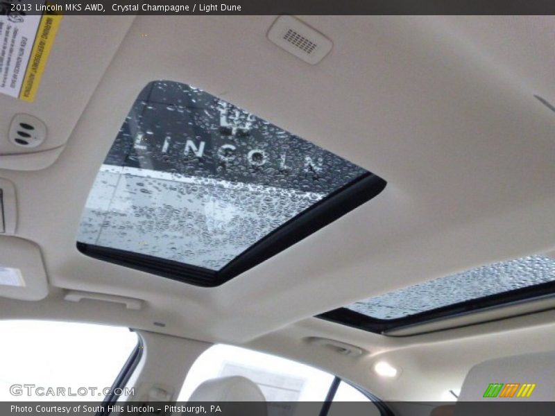 Crystal Champagne / Light Dune 2013 Lincoln MKS AWD