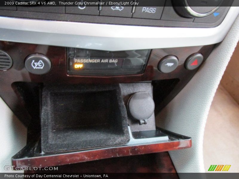 Thunder Gray ChromaFlair / Ebony/Light Gray 2009 Cadillac SRX 4 V6 AWD