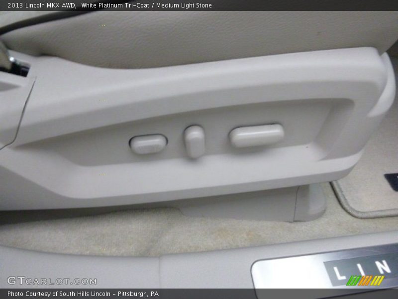 White Platinum Tri-Coat / Medium Light Stone 2013 Lincoln MKX AWD