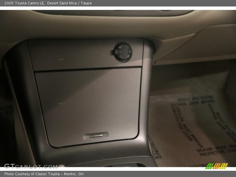 Desert Sand Mica / Taupe 2005 Toyota Camry LE