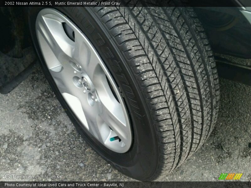 Mystic Emerald Metallic / Frost Gray 2002 Nissan Altima 2.5 S