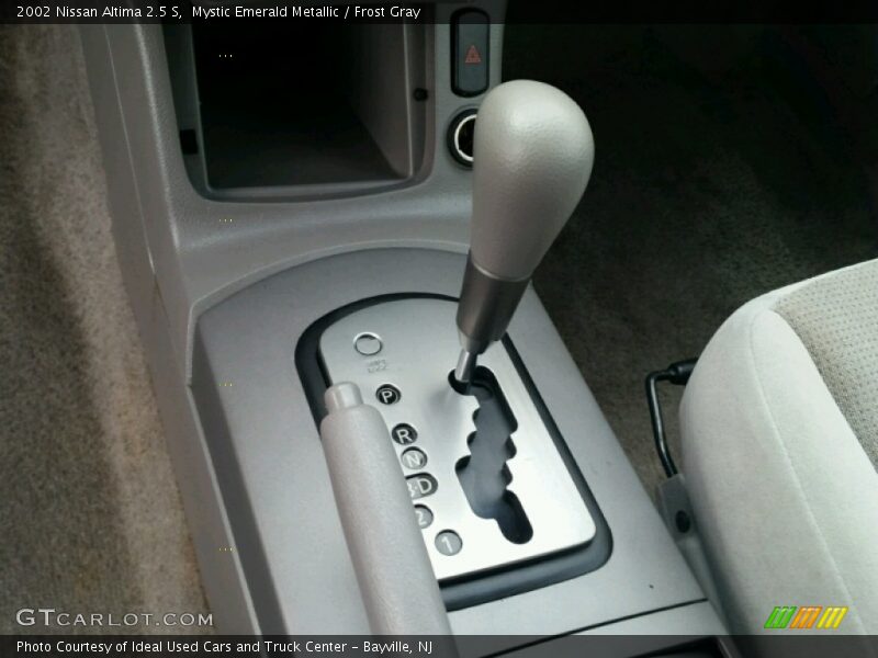 Mystic Emerald Metallic / Frost Gray 2002 Nissan Altima 2.5 S