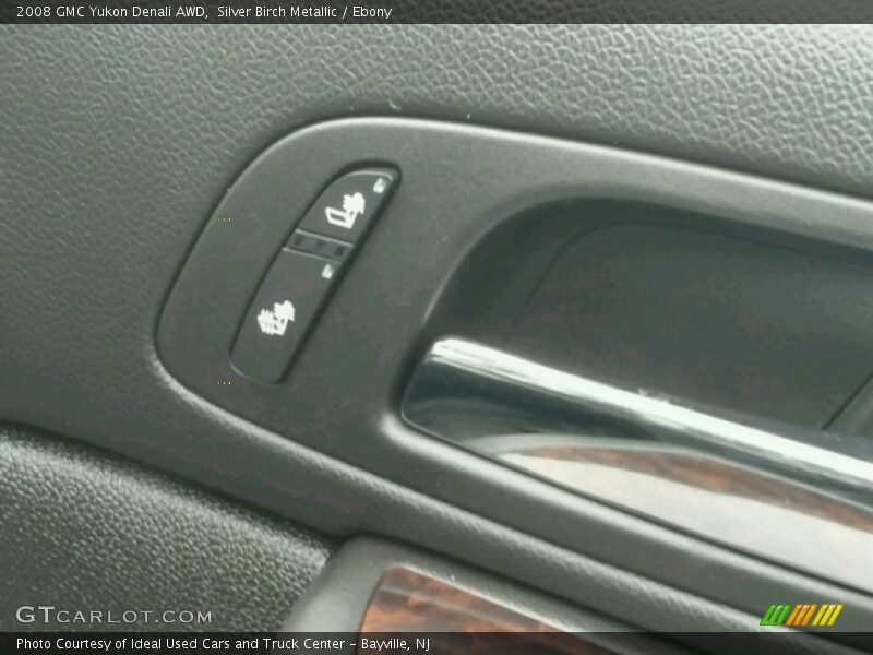 Silver Birch Metallic / Ebony 2008 GMC Yukon Denali AWD