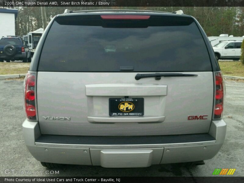 Silver Birch Metallic / Ebony 2008 GMC Yukon Denali AWD