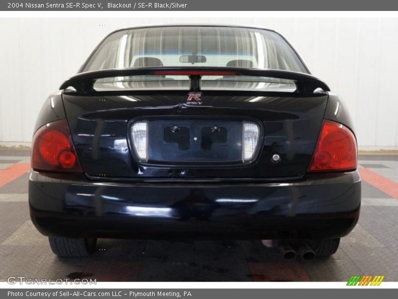 Blackout / SE-R Black/Silver 2004 Nissan Sentra SE-R Spec V