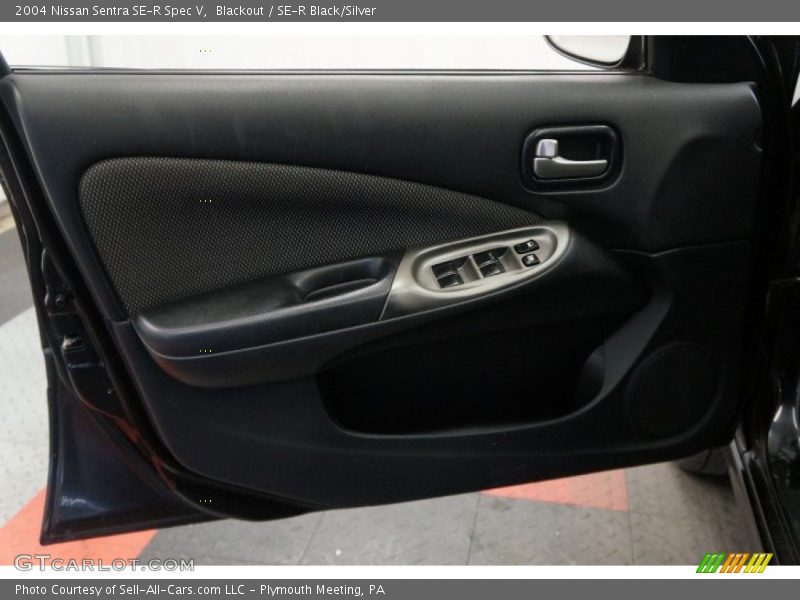 Blackout / SE-R Black/Silver 2004 Nissan Sentra SE-R Spec V
