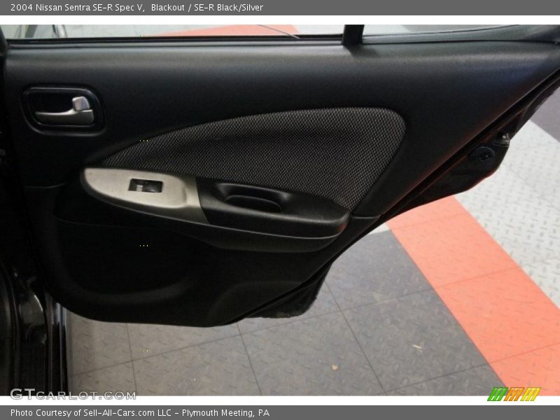Blackout / SE-R Black/Silver 2004 Nissan Sentra SE-R Spec V