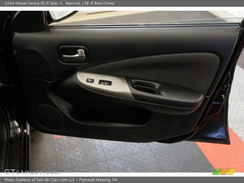 Blackout / SE-R Black/Silver 2004 Nissan Sentra SE-R Spec V