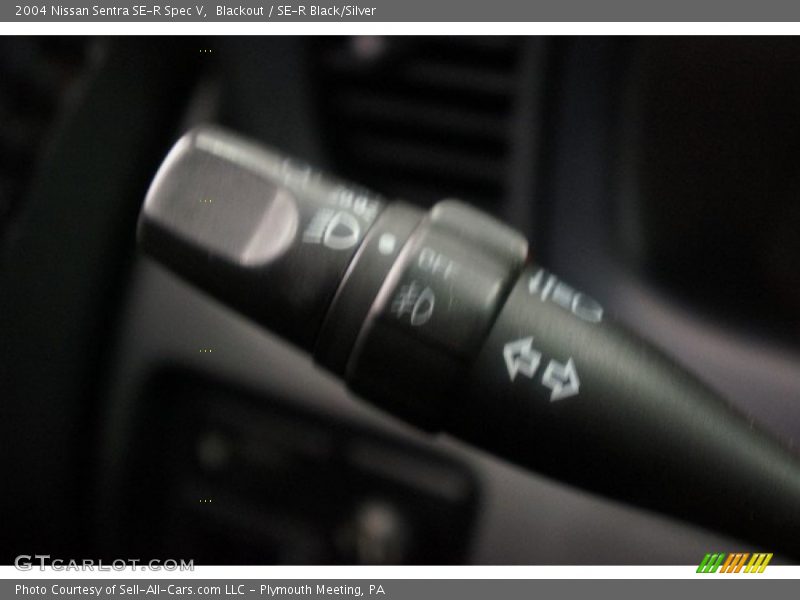 Blackout / SE-R Black/Silver 2004 Nissan Sentra SE-R Spec V