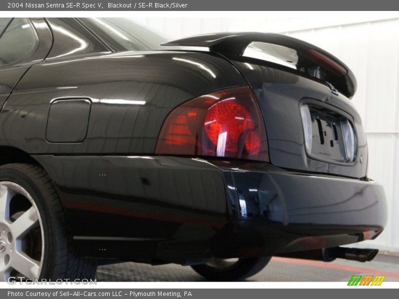 Blackout / SE-R Black/Silver 2004 Nissan Sentra SE-R Spec V