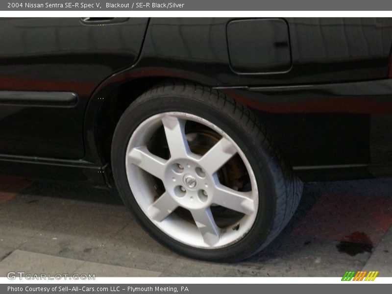 Blackout / SE-R Black/Silver 2004 Nissan Sentra SE-R Spec V