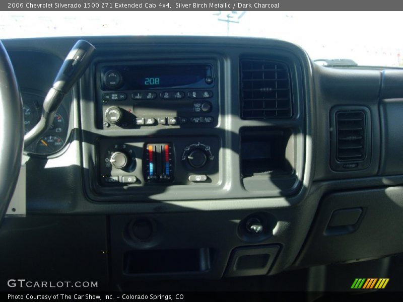 Silver Birch Metallic / Dark Charcoal 2006 Chevrolet Silverado 1500 Z71 Extended Cab 4x4