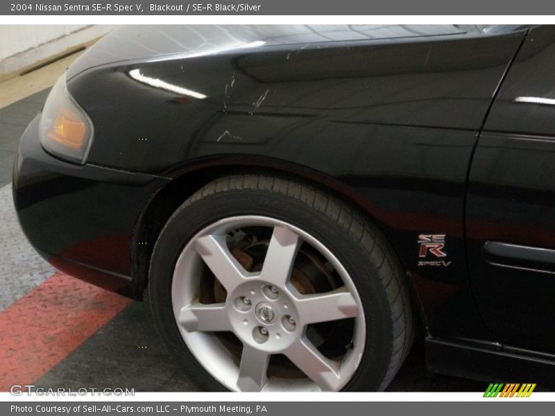 Blackout / SE-R Black/Silver 2004 Nissan Sentra SE-R Spec V