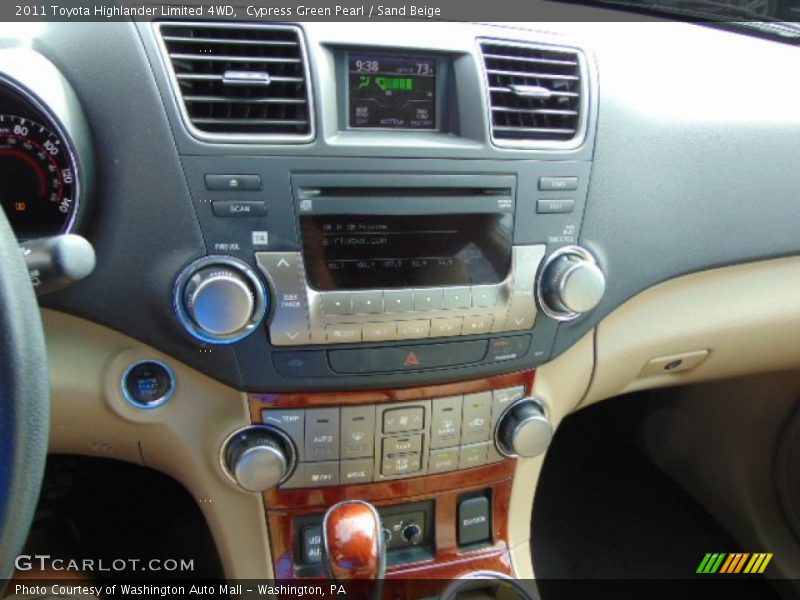Cypress Green Pearl / Sand Beige 2011 Toyota Highlander Limited 4WD