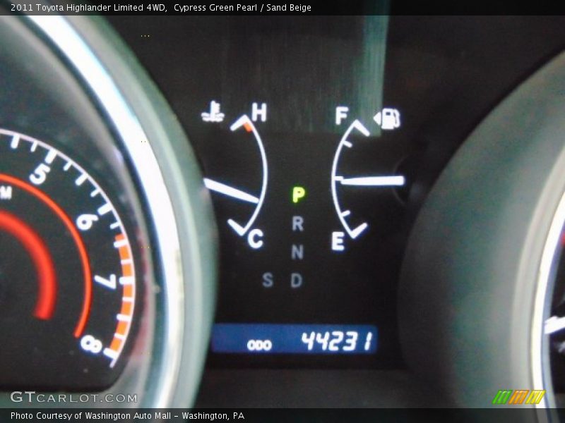 Cypress Green Pearl / Sand Beige 2011 Toyota Highlander Limited 4WD