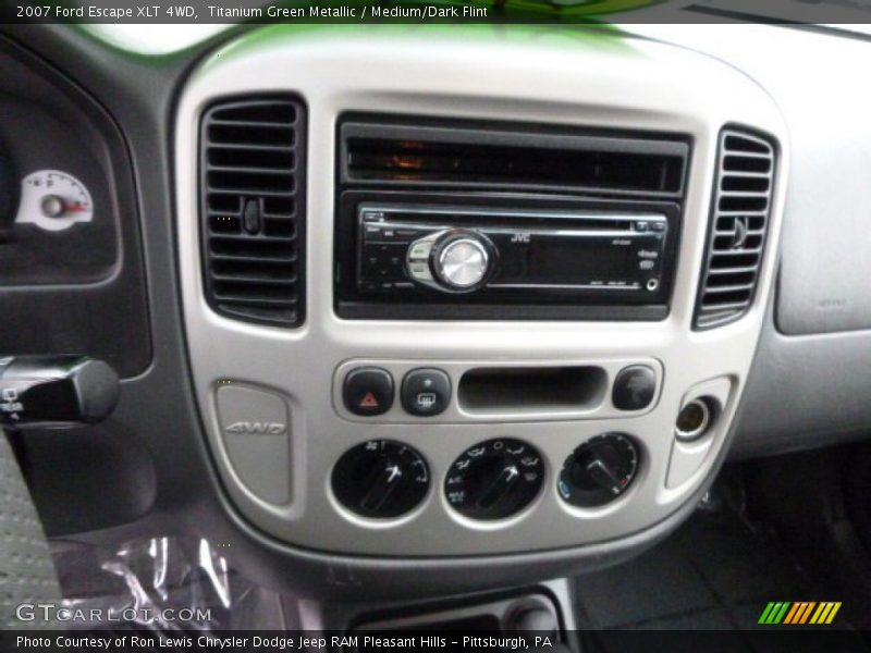 Titanium Green Metallic / Medium/Dark Flint 2007 Ford Escape XLT 4WD
