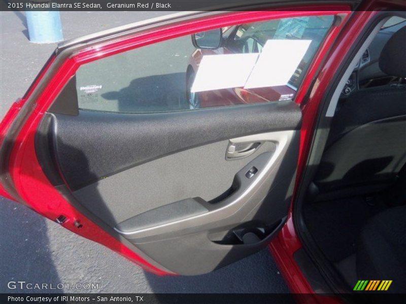 Geranium Red / Black 2015 Hyundai Elantra SE Sedan