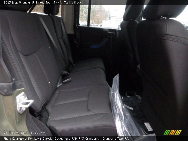Tank / Black 2015 Jeep Wrangler Unlimited Sport S 4x4