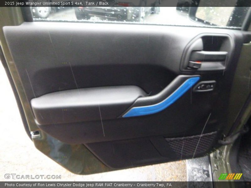 Tank / Black 2015 Jeep Wrangler Unlimited Sport S 4x4