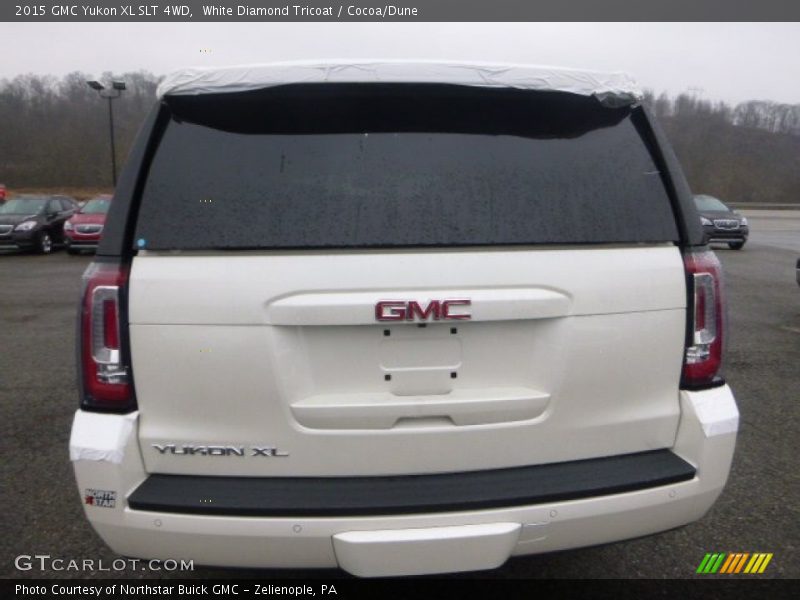 White Diamond Tricoat / Cocoa/Dune 2015 GMC Yukon XL SLT 4WD