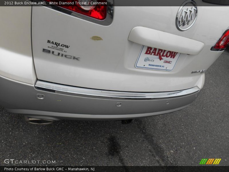 White Diamond Tricoat / Cashmere 2012 Buick Enclave AWD
