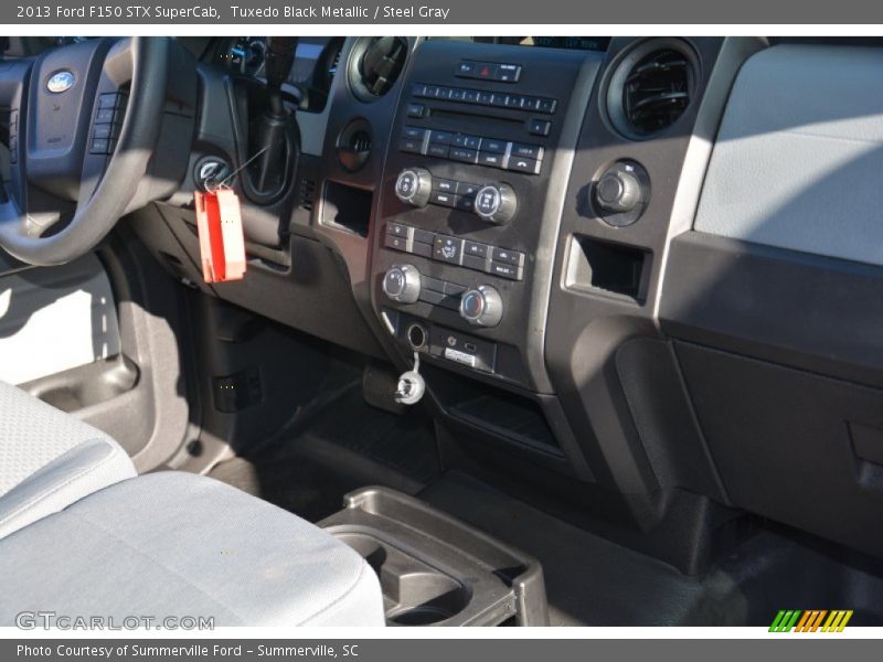 Tuxedo Black Metallic / Steel Gray 2013 Ford F150 STX SuperCab