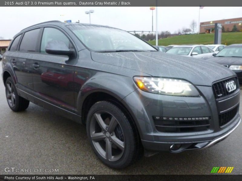 Front 3/4 View of 2015 Q7 3.0 Premium Plus quattro