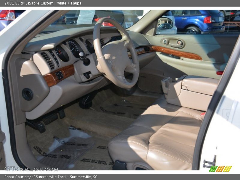 White / Taupe 2001 Buick LeSabre Custom