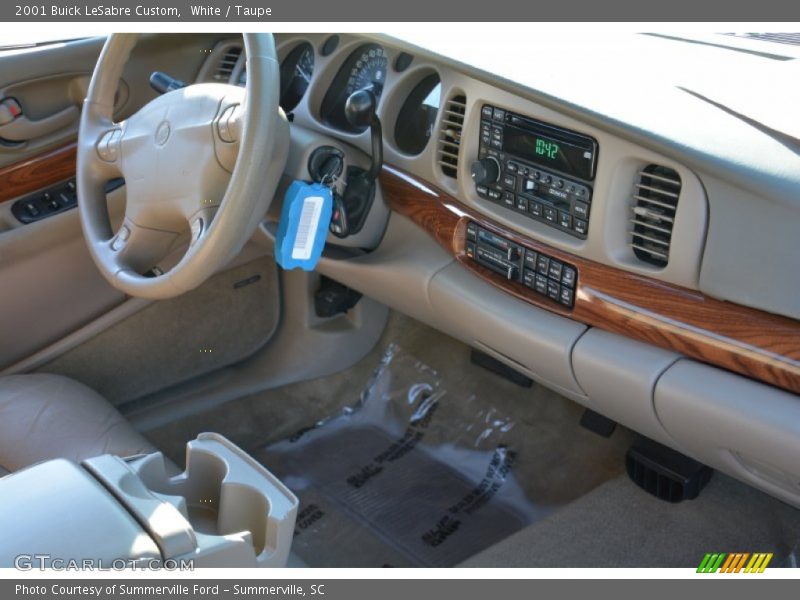 White / Taupe 2001 Buick LeSabre Custom