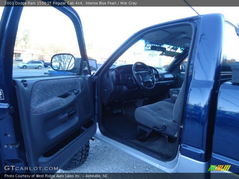 Intense Blue Pearl / Mist Gray 2001 Dodge Ram 1500 ST Regular Cab 4x4