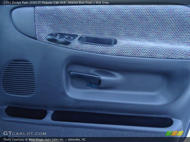 Intense Blue Pearl / Mist Gray 2001 Dodge Ram 1500 ST Regular Cab 4x4