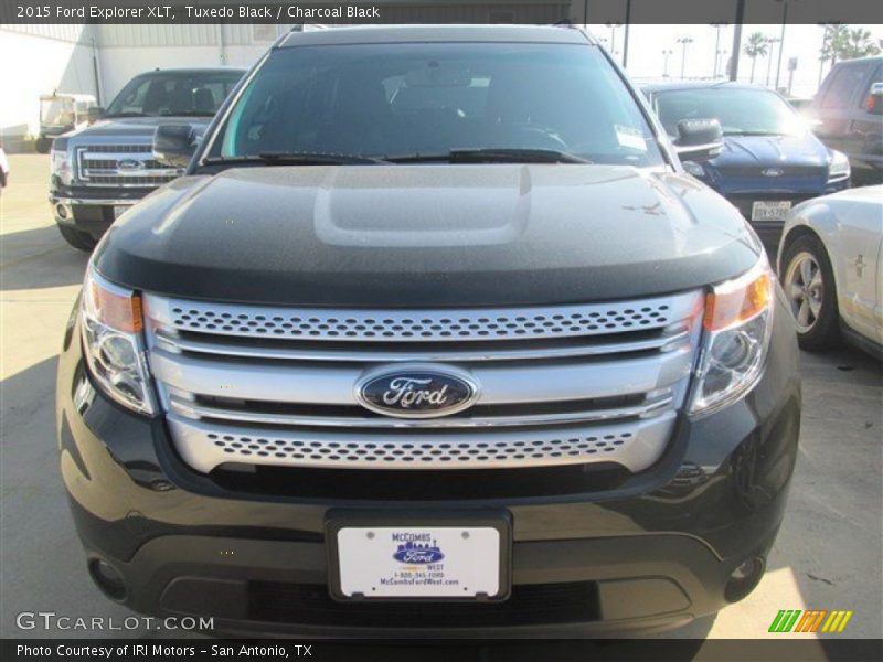 Tuxedo Black / Charcoal Black 2015 Ford Explorer XLT