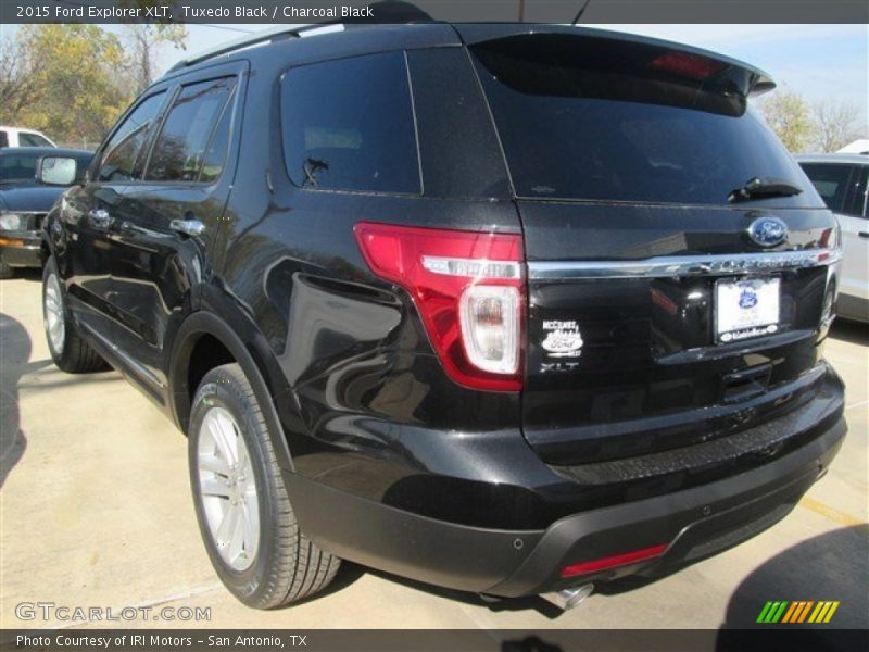 Tuxedo Black / Charcoal Black 2015 Ford Explorer XLT