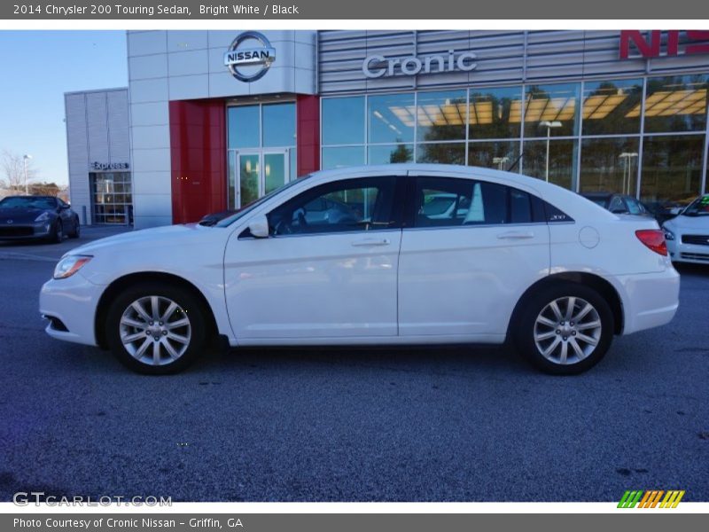 Bright White / Black 2014 Chrysler 200 Touring Sedan
